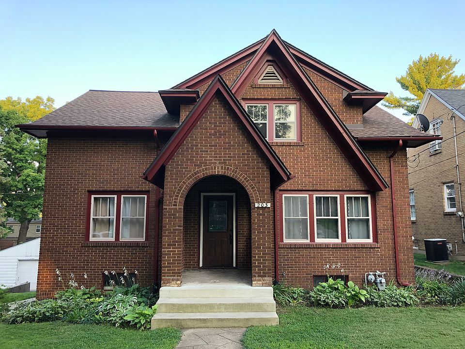 1st image of 203 Robert Ave