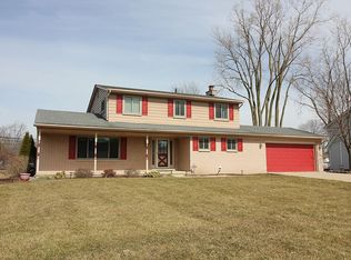 852 Muer Dr, Troy, MI 48084