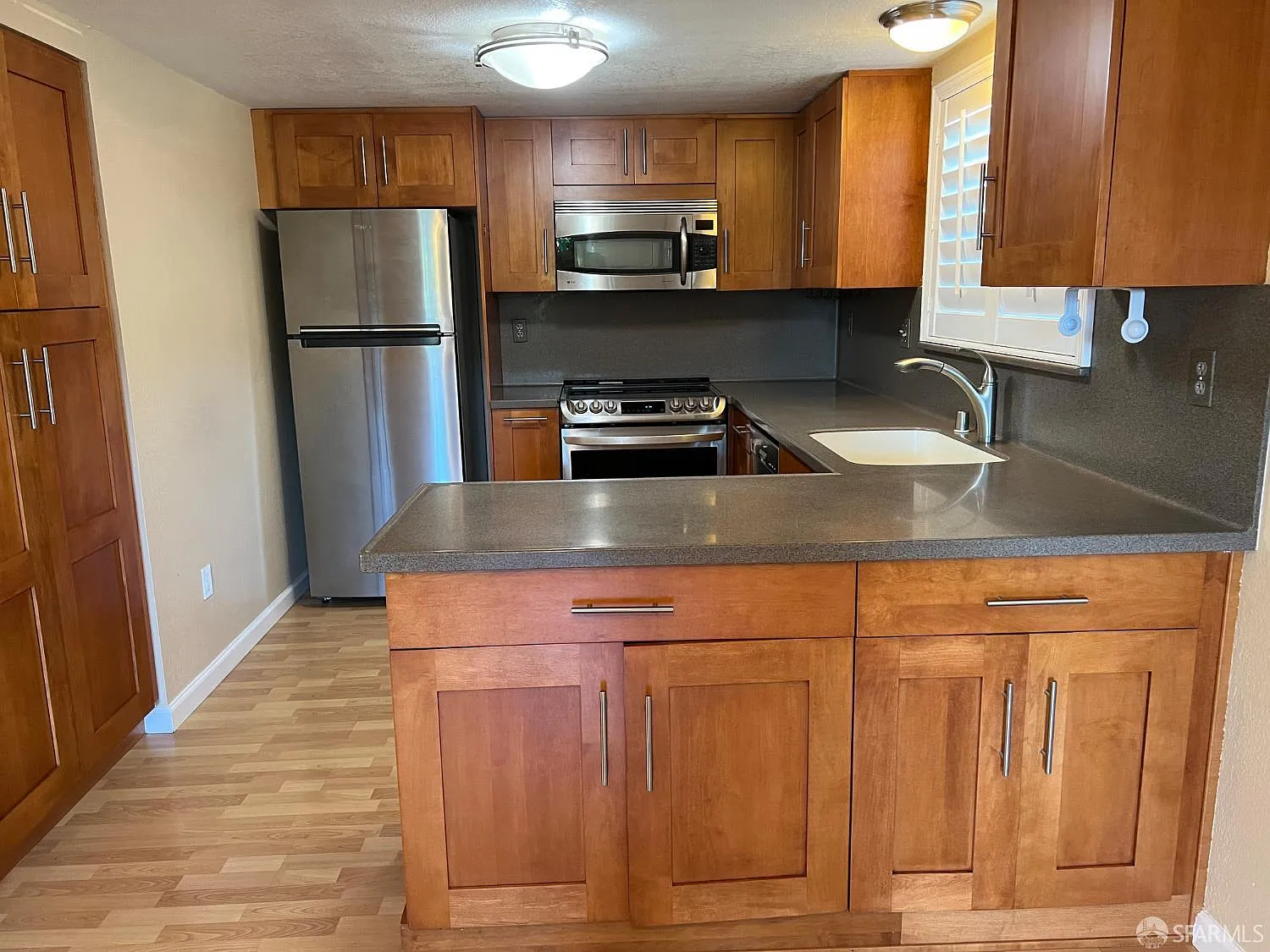 3131 Somerset Ave photo 1