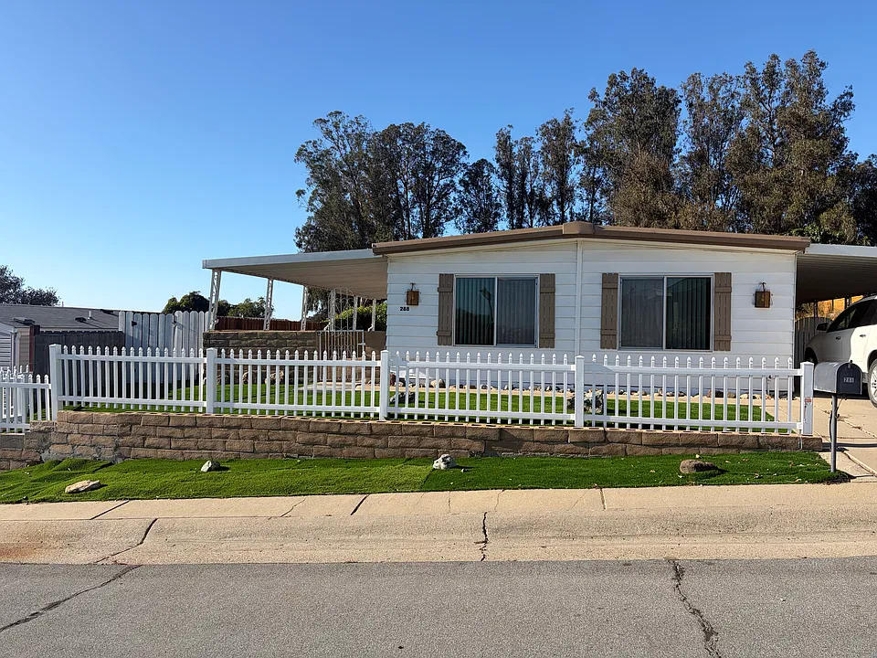 288 Trevino Dr