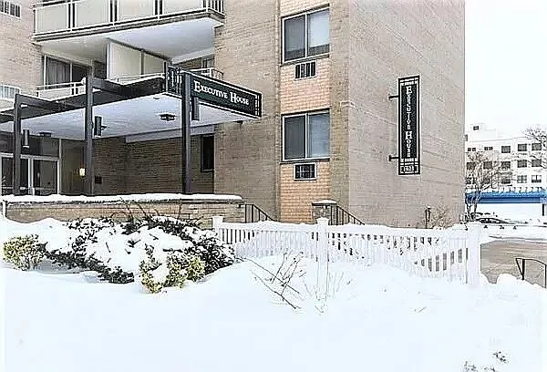 1025 Hancock St #1H — Photo 15