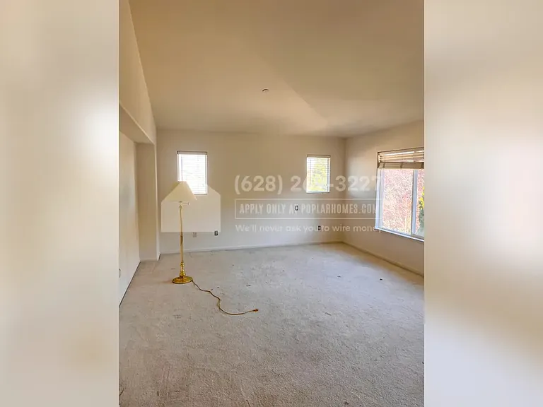 48905 Crestview Cmn — Photo 5