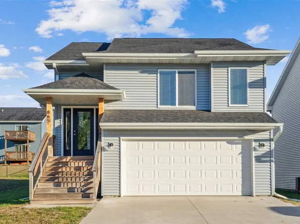 865 Summit Ct, Coralville, IA 52241