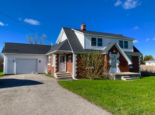 1805 E State St, Cheboygan, MI 49721