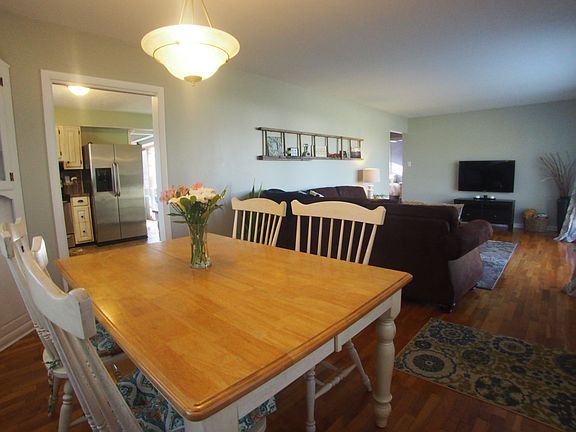 5th image of 611 Parkside Ave NW