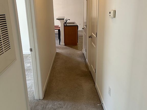 4th image of 100 Sunset Cir Unit 204