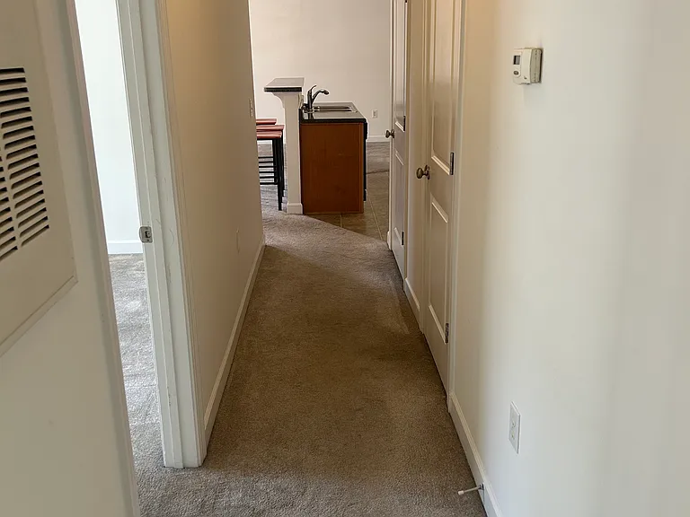 100 Sunset Cir #204 — Photo 4