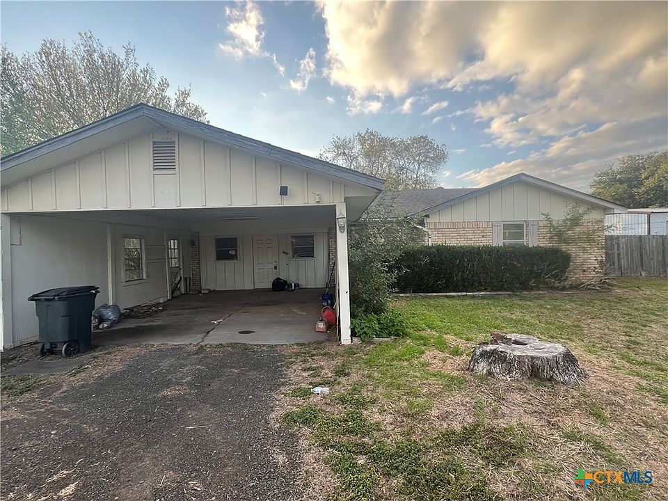 1st image of 709 Pheasant Dr