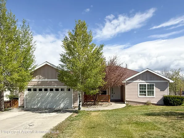 38 Apache Dr, Gypsum, CO 81637