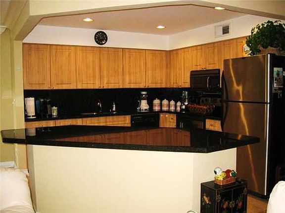 Home For Sale In Coach Houses