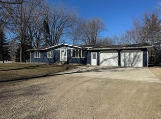 85204 Ballpark Rd, Hollandale, MN 56045