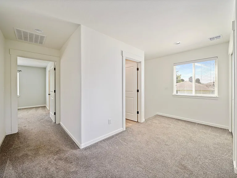 877 SE Anchor Ave #A — Photo 17