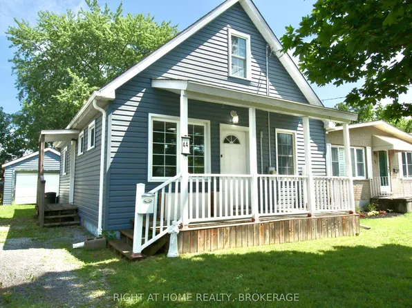 44 Cumming St, Saint Catharines, ON L2S 1H9