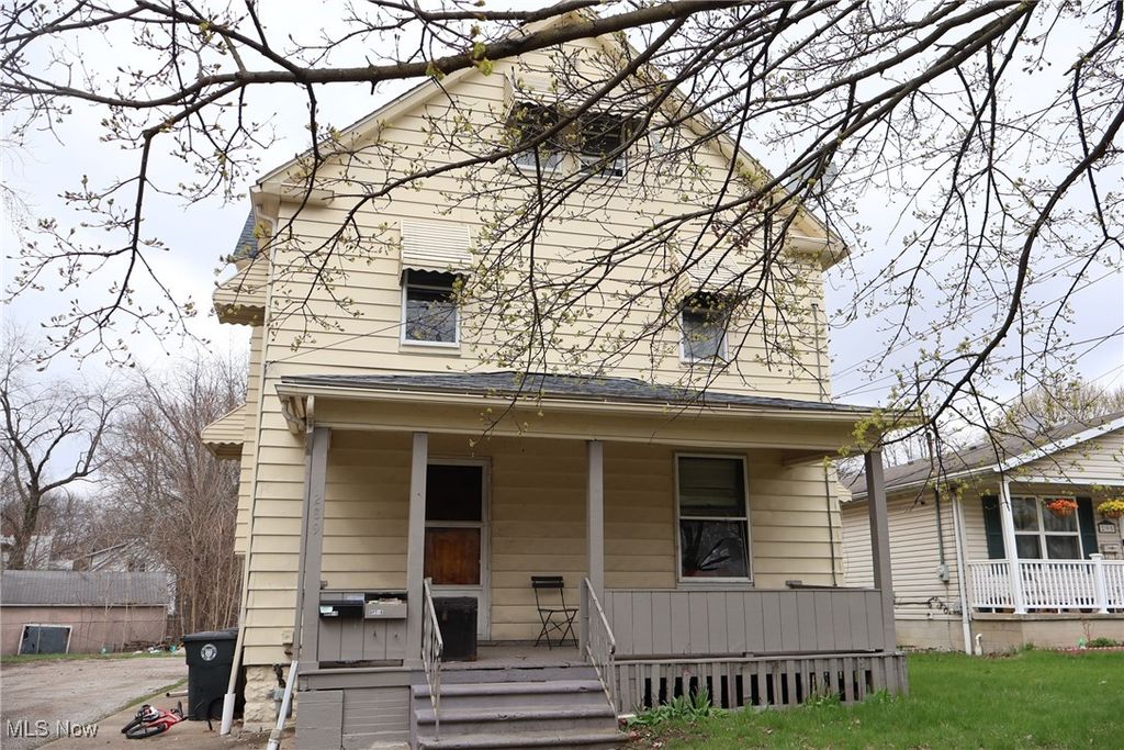 Real estate listing image