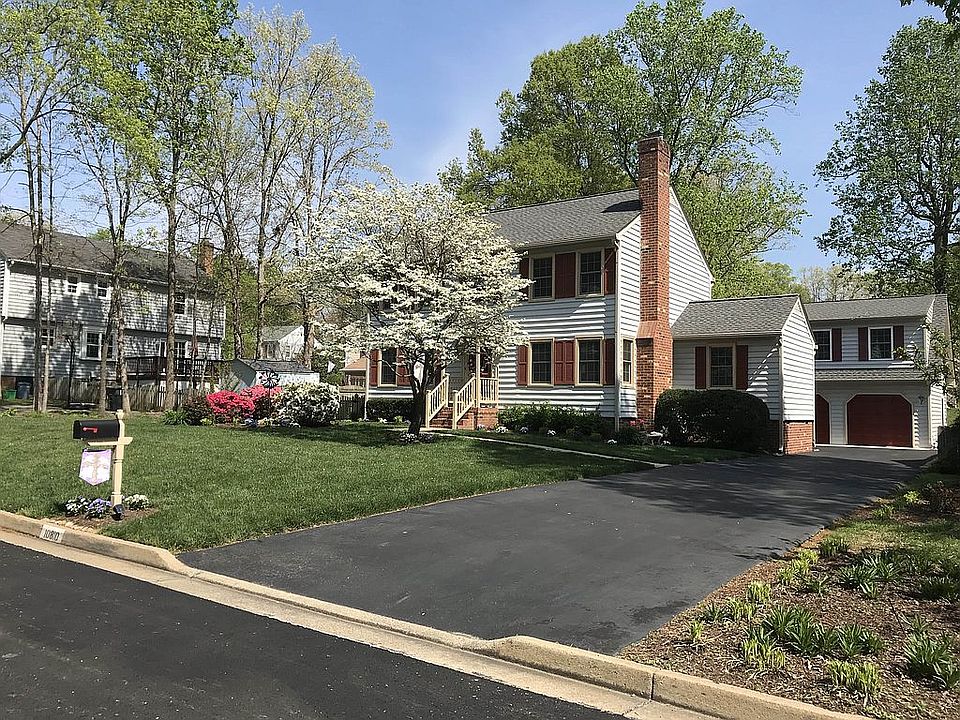 2nd image of 10810 Foxmoore Ave