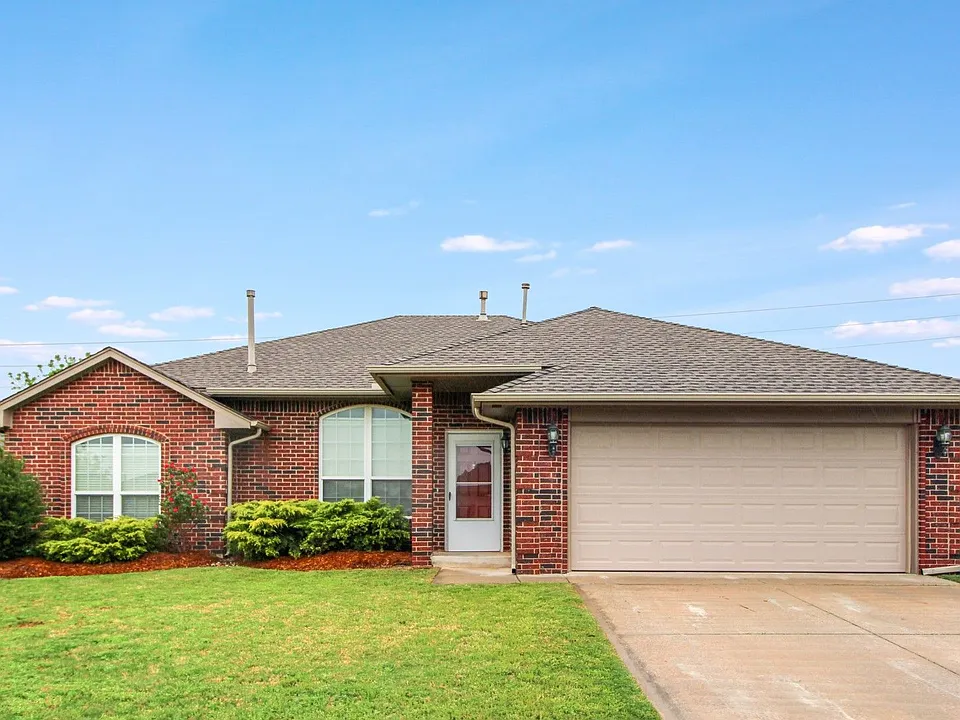 2111 Scissortail Landing Dr