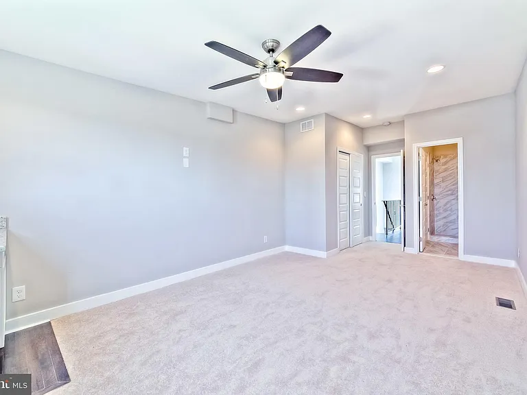 226 S Washington St — Photo 10