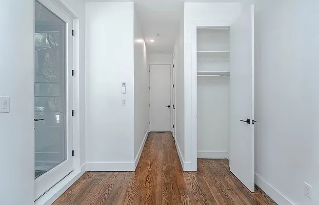 Rented by Skyhigh Realty NYC LLC | media 13