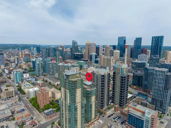 1410 N 1st St SE #707, Calgary, AB T2G 5T7