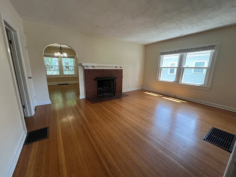 5219 Carrollton Ave — Photo 5