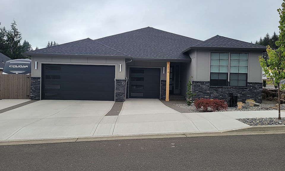 1st image of 214 NE 28th St
