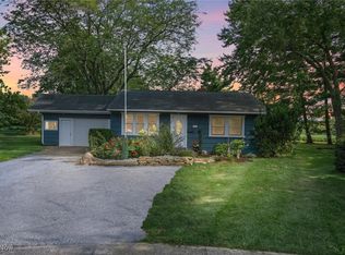 15 Johnson Dr, New London, OH 44851