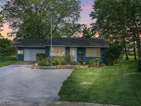 15 Johnson Dr, New London, OH 44851
