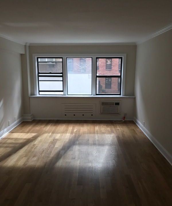 2nd image of 311 E 50th St APT 9E