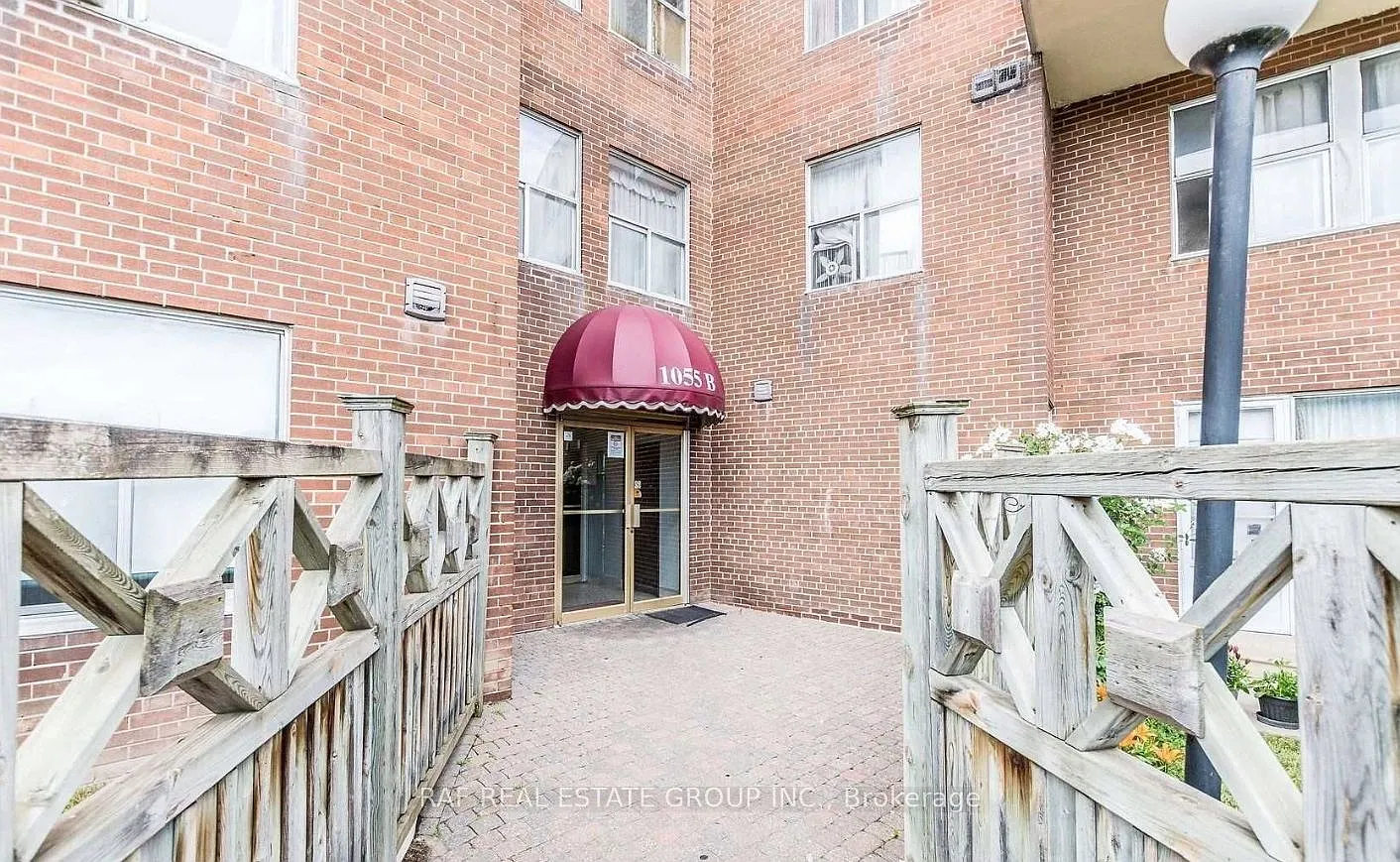 5 bed, $3,000 — Photo 2