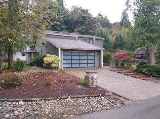 16927 84th Ave NE, Kenmore, WA 98028