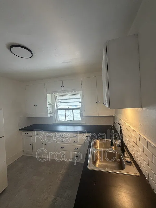2 bed, 1.0 bath, 1024 sqft, $950 — Photo 3