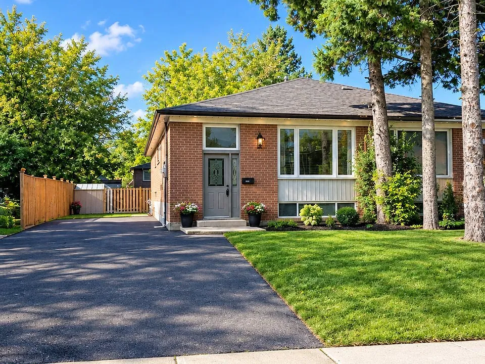 210 Dovedale Dr #UPPER
