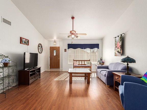 5th image of 1588 E Peach Tree Dr