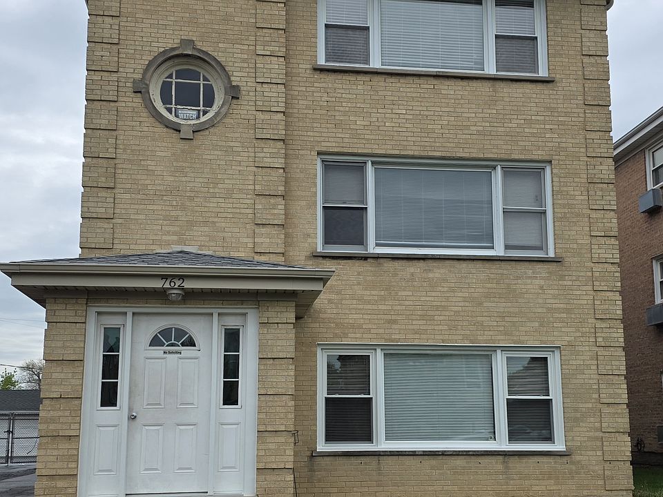 1st image of 762 Holiday Ln #1