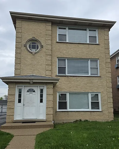 762 Holiday Ln #1 Photo 1