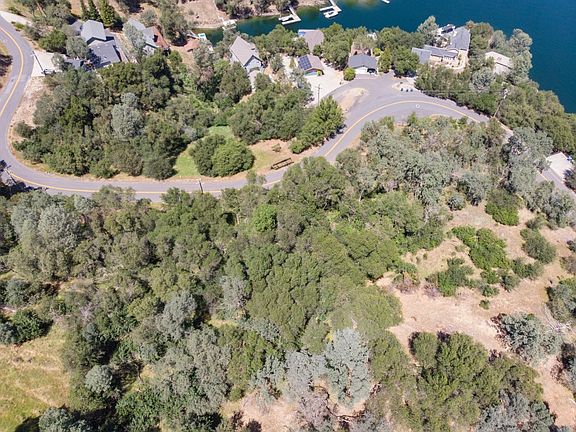 5th image of 4784 Lakeshore Dr