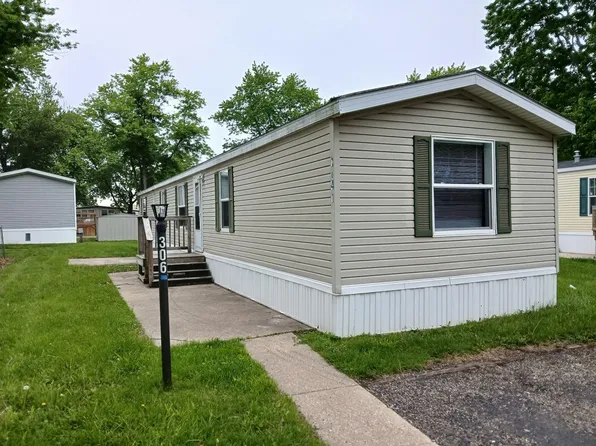 306 Carriage Lane Est #306, Streator, IL 61364