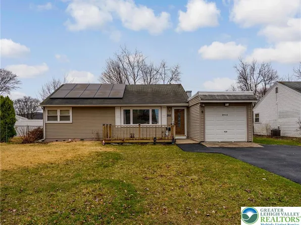 2912 Diamond Ave, Allentown, PA 18103