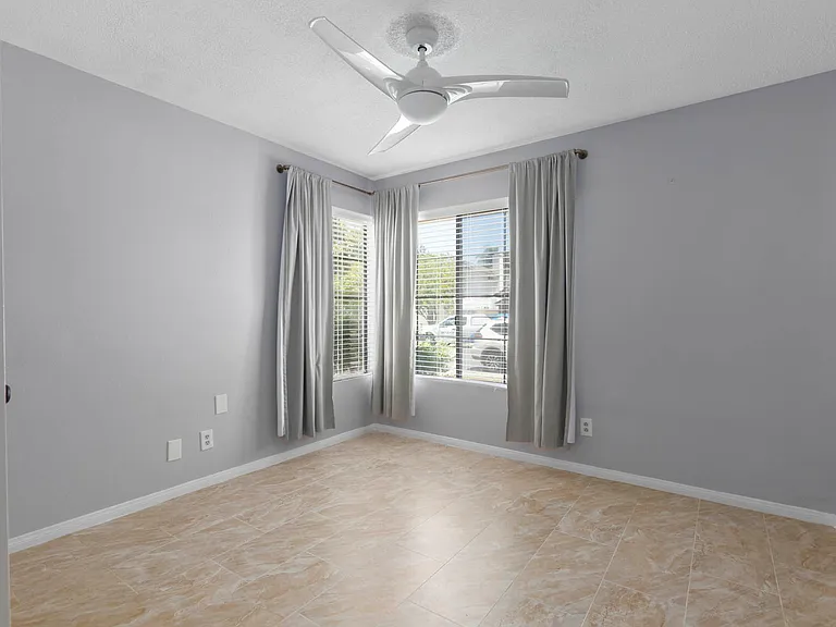 10523 Matinal Cir — Photo 14