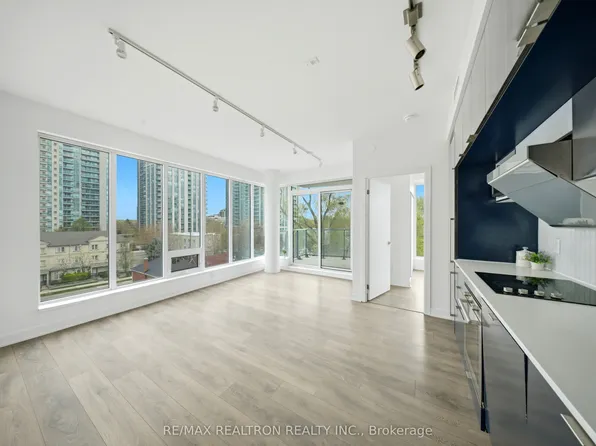 28 Avondale Ave Unit 502, Toronto, ON M2N 0K2
