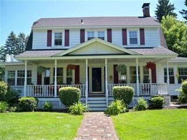 1st image of 28 S Park Dr