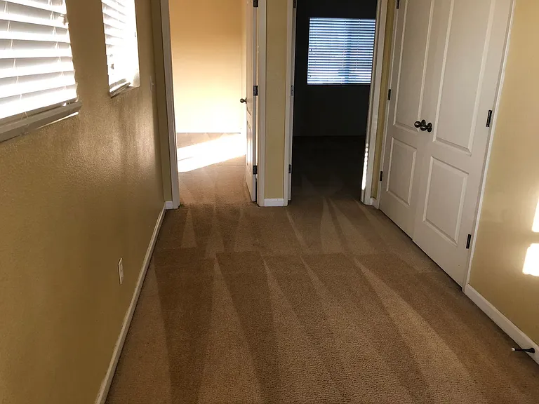 585 Hart Dr — Photo 10