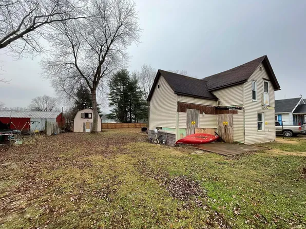223 E 1st St, Lynnville, IN 47619