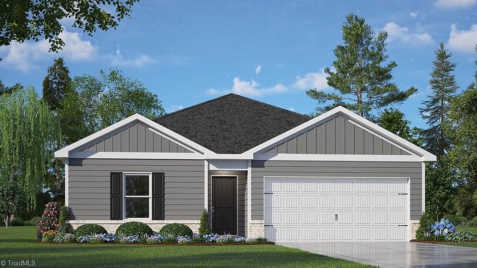 1st image of 1602 String Dr