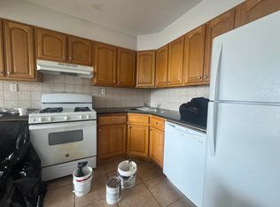24-47 44th St #2C, Astoria, NY 11103