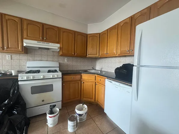 24-47 44th Street image 1 of 9