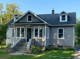 27976 N Bluff St, Wauconda, IL 60084