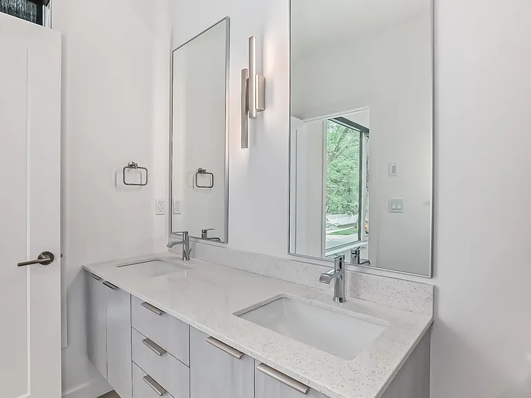 6415 93rd St NW #MAIN — Photo 24