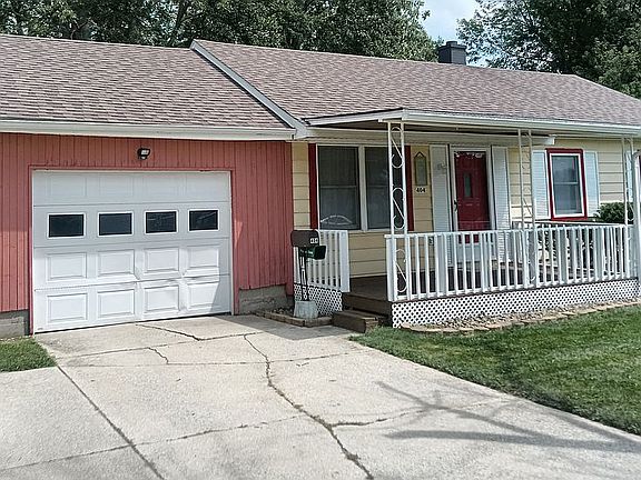 Left side view of house