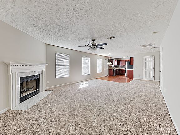 3rd image of 3421 Bluespruce Way